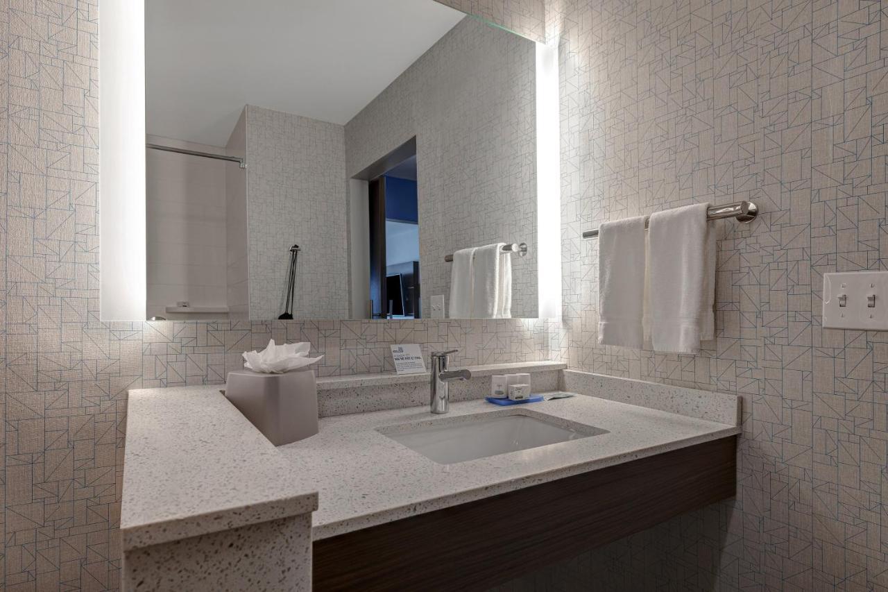 Holiday Inn Express & Suites - Brighton By Ihg Εξωτερικό φωτογραφία