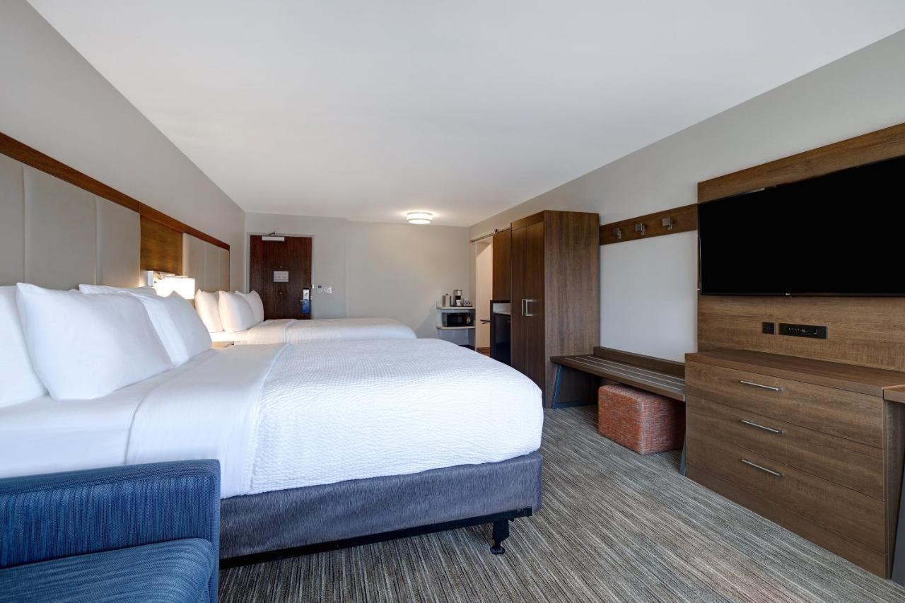 Holiday Inn Express & Suites - Brighton By Ihg Εξωτερικό φωτογραφία