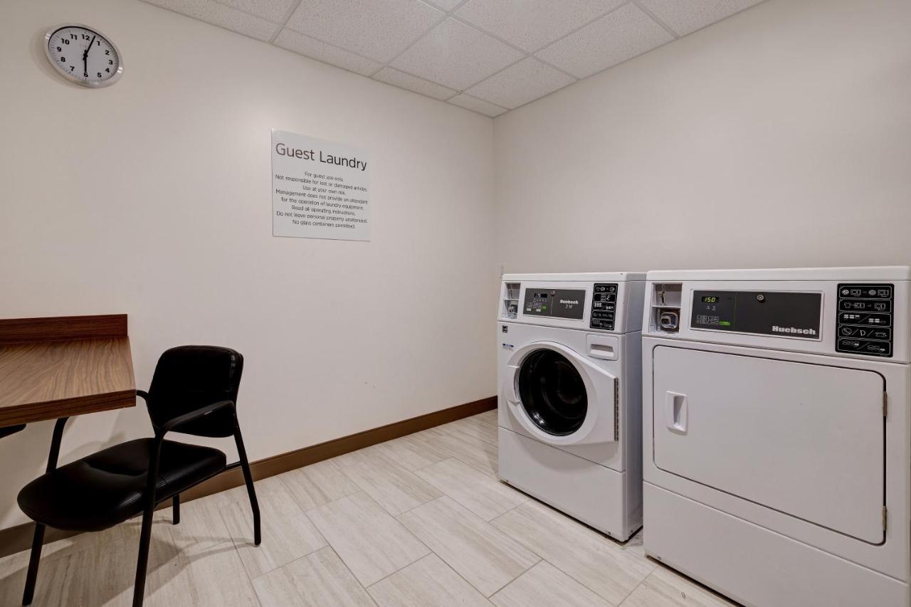 Holiday Inn Express & Suites - Brighton By Ihg Εξωτερικό φωτογραφία